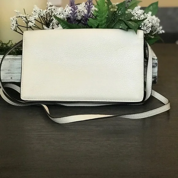 Coach Cream Leather Crossbody Bag - Picture 2 of 4